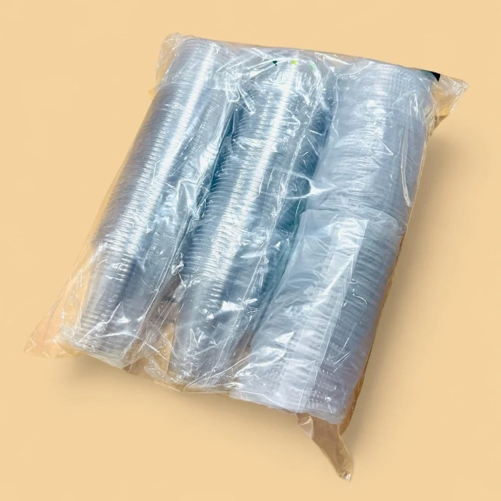 Plastic Cups & Lids Set
